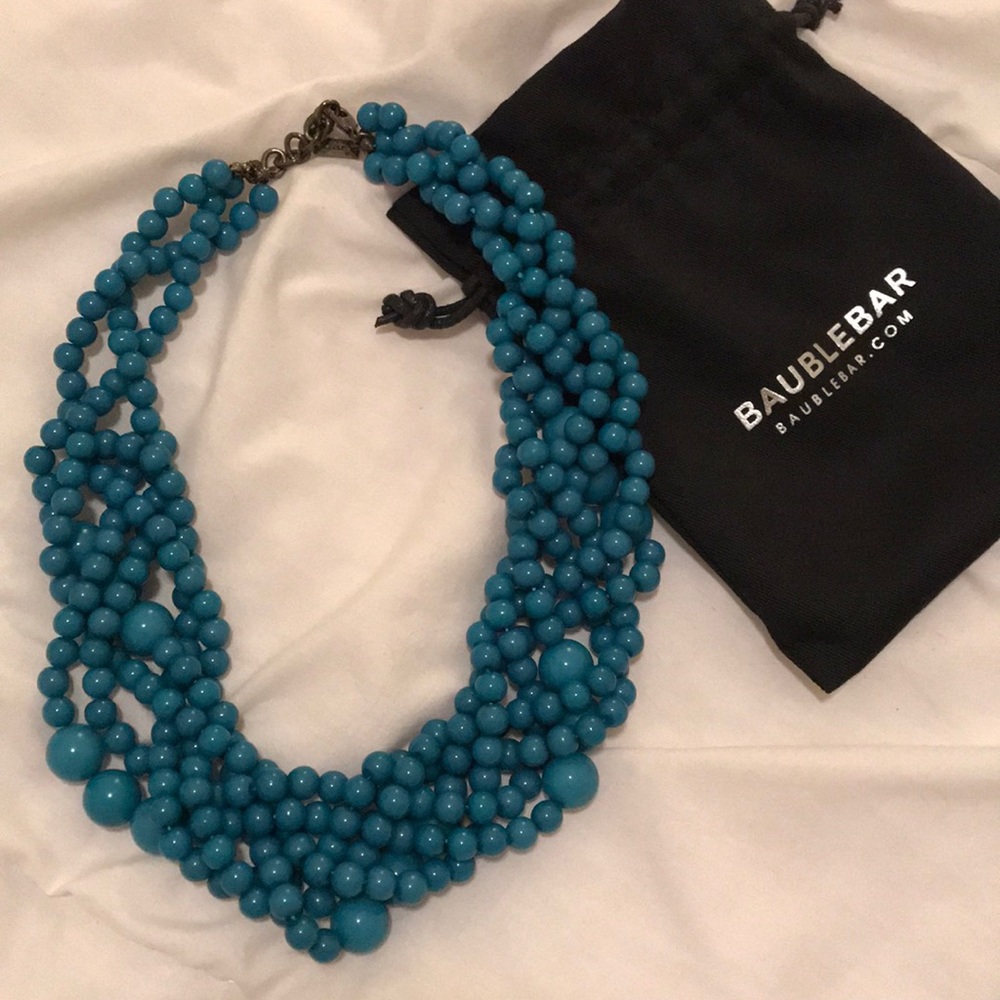 Bubblestream collar from Baublebar